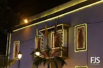 La Navidad ya ilumina Telde/Francisco Javier Santana y Antonio Alí.